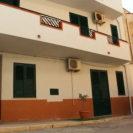 Casa Vacanza Trappeto דירה