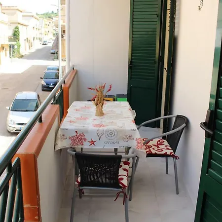 Casa Vacanza Trappeto דירה טראפטו
