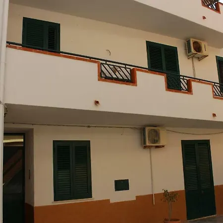 Casa Vacanza Trappeto דירה טראפטו